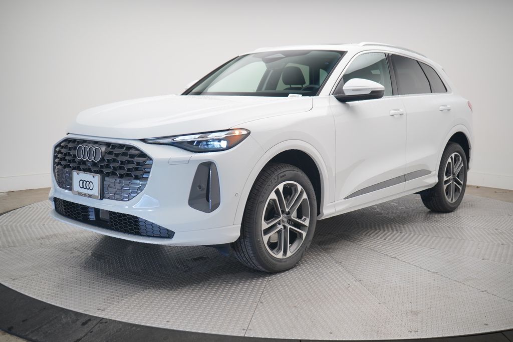 2025 Audi New Q5 Premium's photo