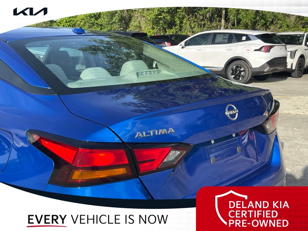 2025 Nissan Altima SV - Photo 17