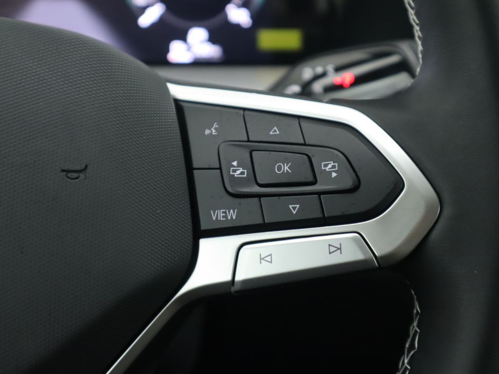 Thumbnail: 2026 Volkswagen Tiguan - 12