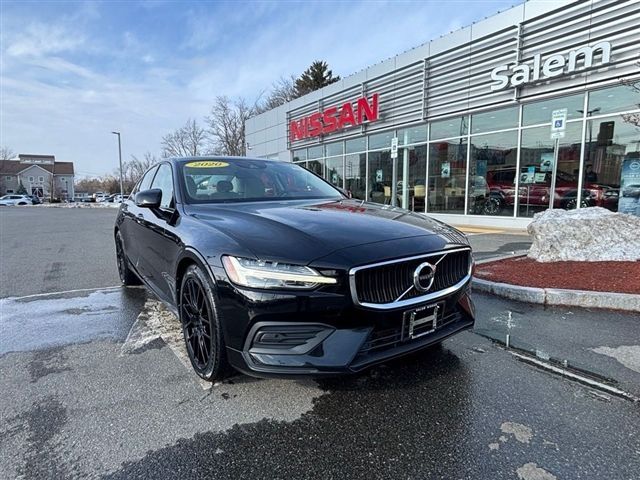 2020 Volvo S60 T6 Momentum AWD