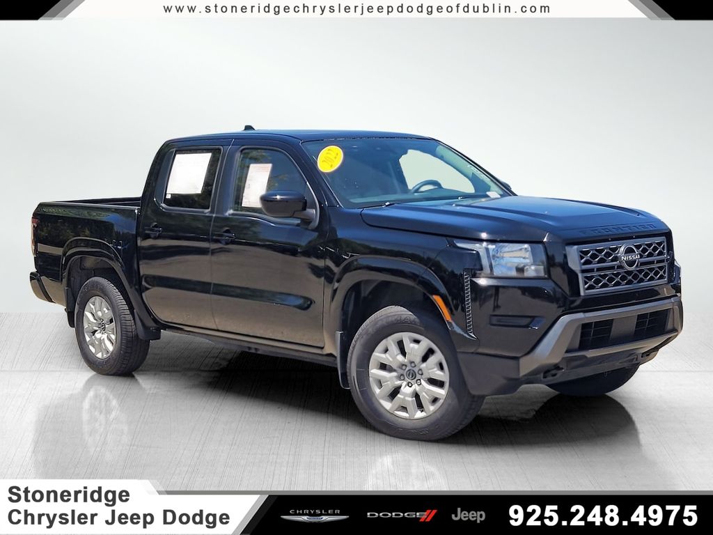 Super Black 2022 Nissan Frontier Pickup Truck Four-Wheel Drive 9-Speed Automatic