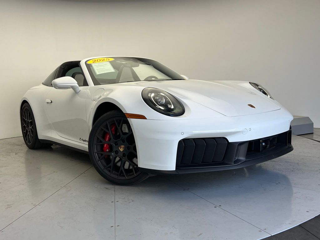 Thumbnail: 2025 Porsche 911 - 23