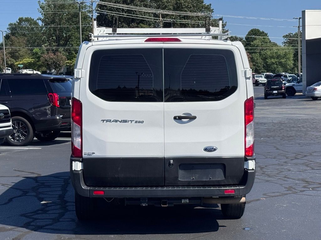 FordTransit-25015