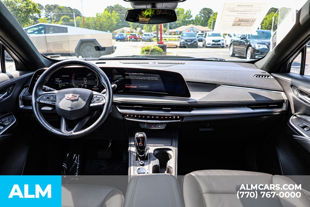 Used 2025 Black Cadillac Premium Luxury image 30
