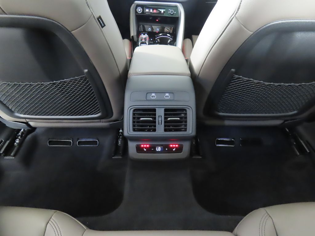 Thumbnail: 2025 Audi Q5 - 23