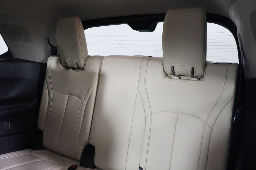 Thumbnail: 2023 INFINITI QX60 - 12