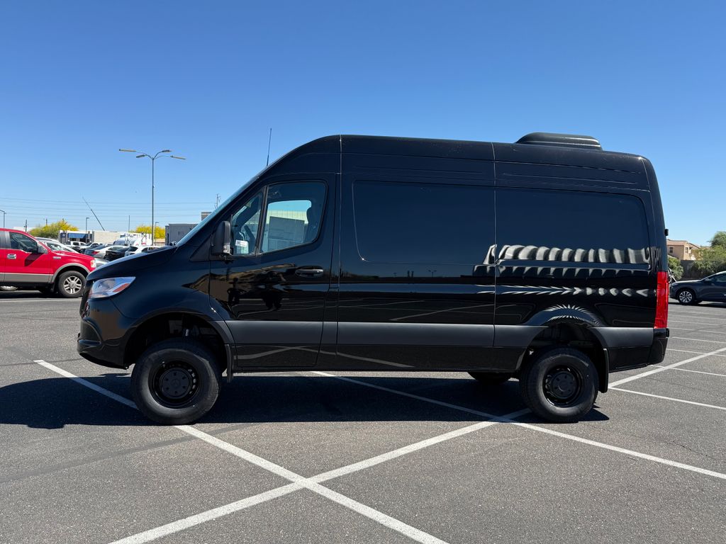 Thumbnail: 2026 Mercedes-Benz Sprinter - 8