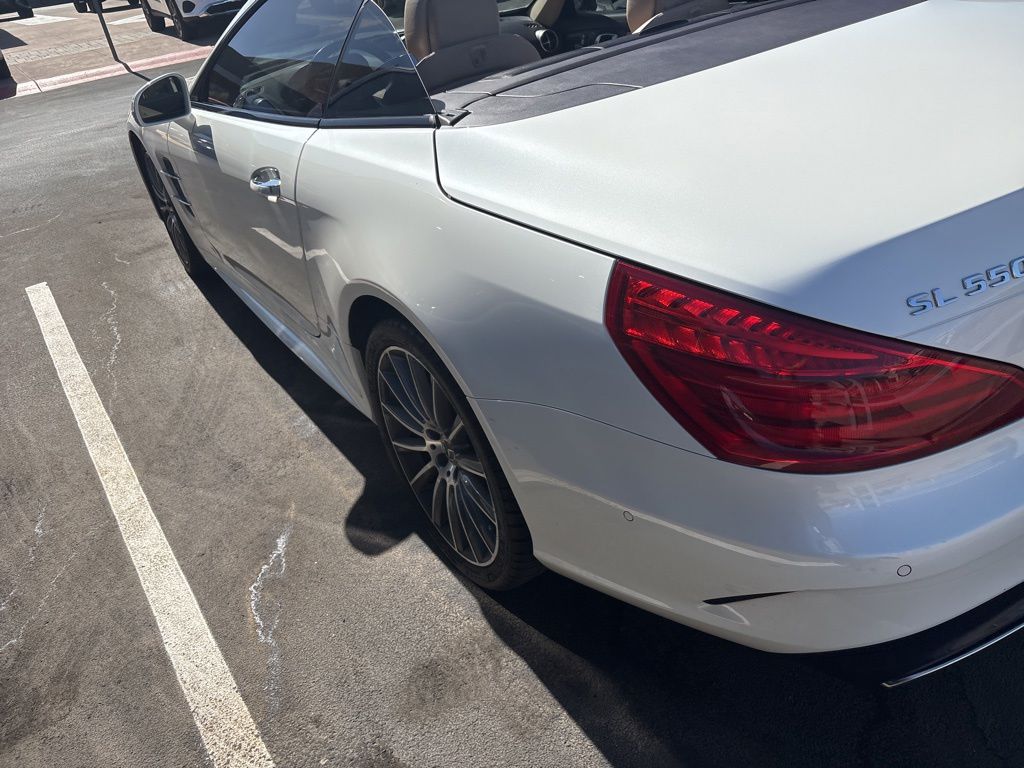 Thumbnail: 2017 Mercedes-Benz SL-Class - 3
