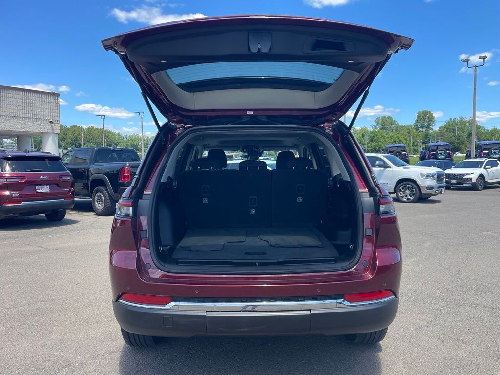 JeepGrand Cherokee11