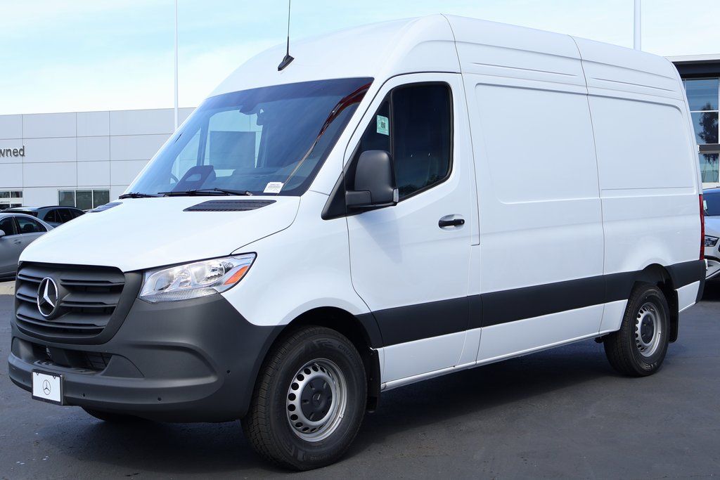 Thumbnail: 2025 Mercedes-Benz Sprinter - 1