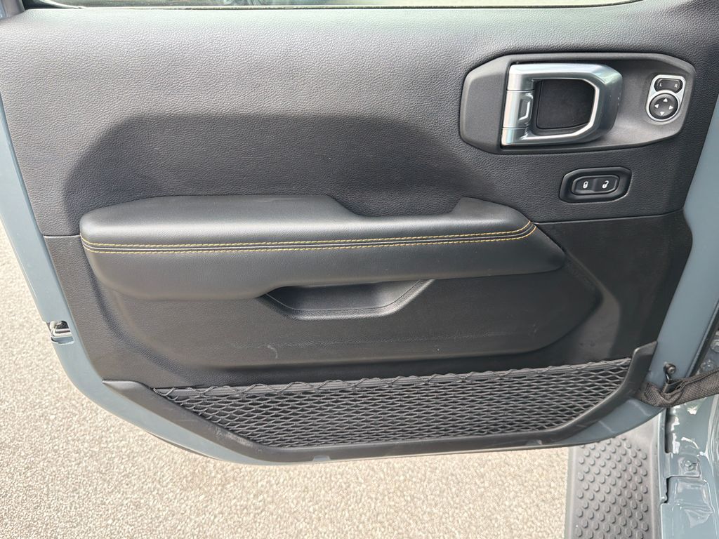 Used 2025 Gray Jeep Sahara 4xe image 10