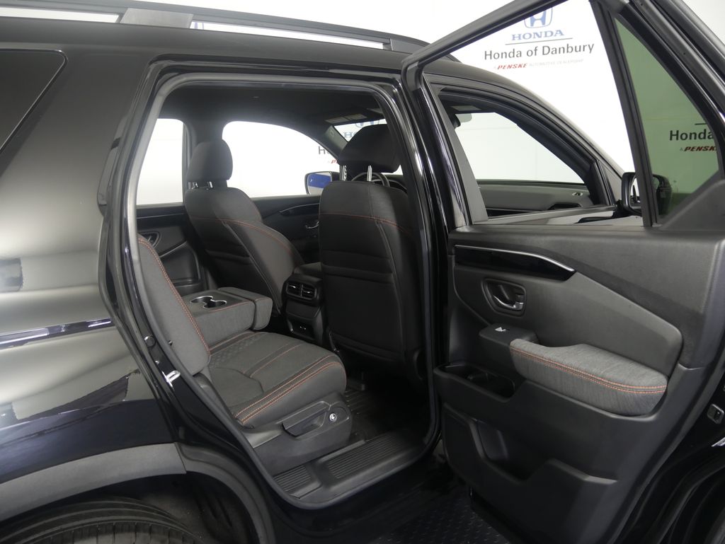 Thumbnail: 2025 Honda Pilot - 8