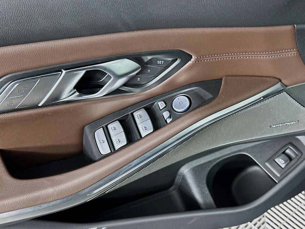 Thumbnail: 2025 BMW 3 Series - 20