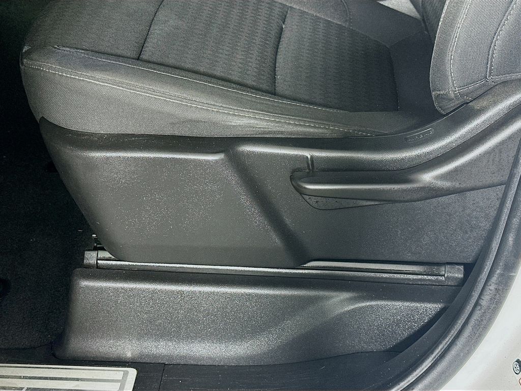 Used 2020 White Chevrolet LT image 21