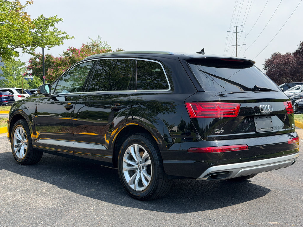 Thumbnail: 2017 Audi Q7 - 3