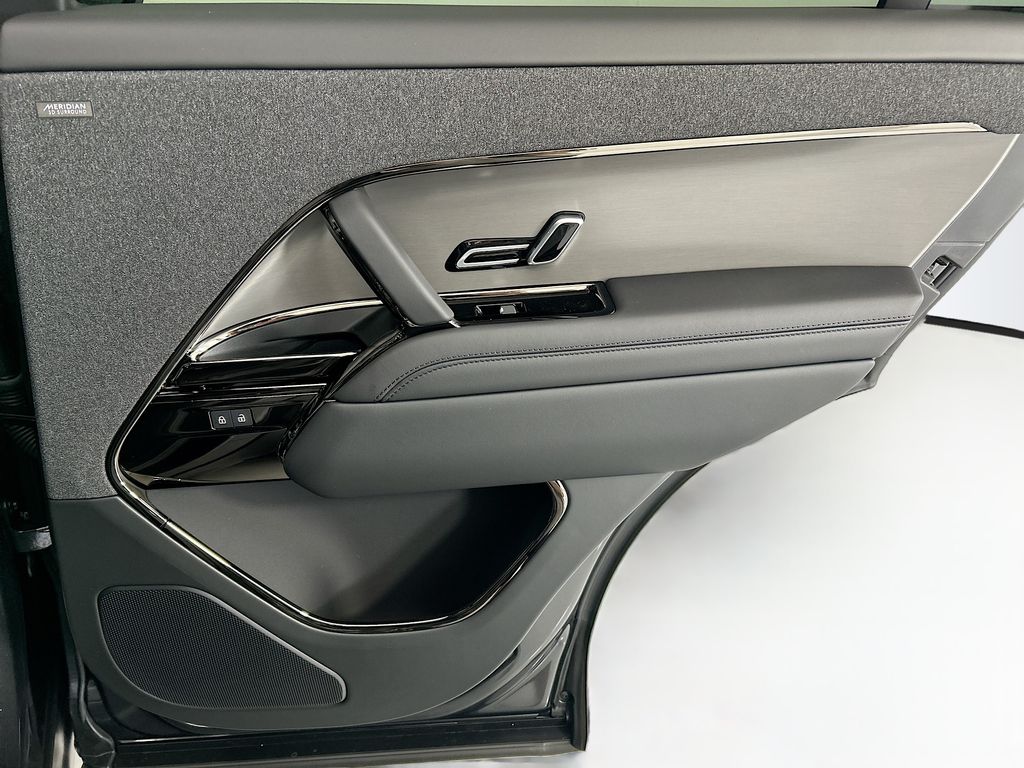Thumbnail: 2026 Land Rover Range Rover Sport - 26
