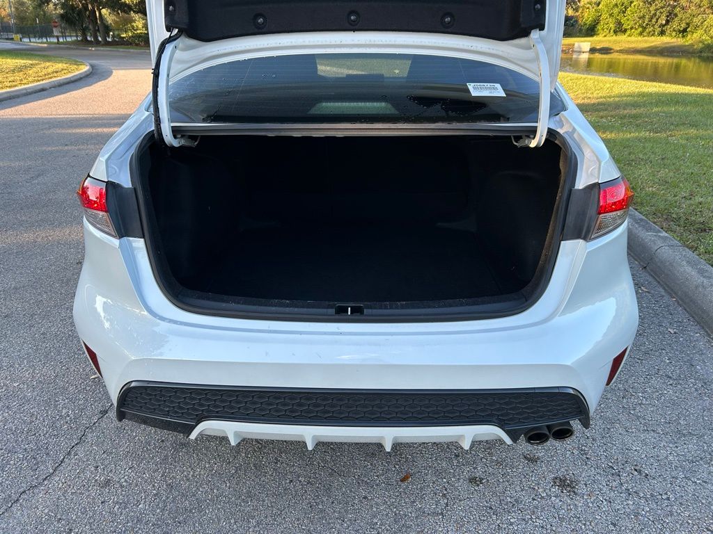 Thumbnail: 2022 Toyota Corolla - 10