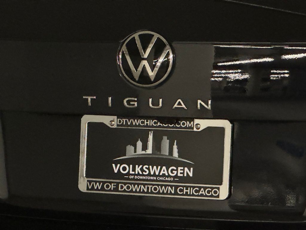 2023 Volkswagen Tiguan 2.0T SE 35