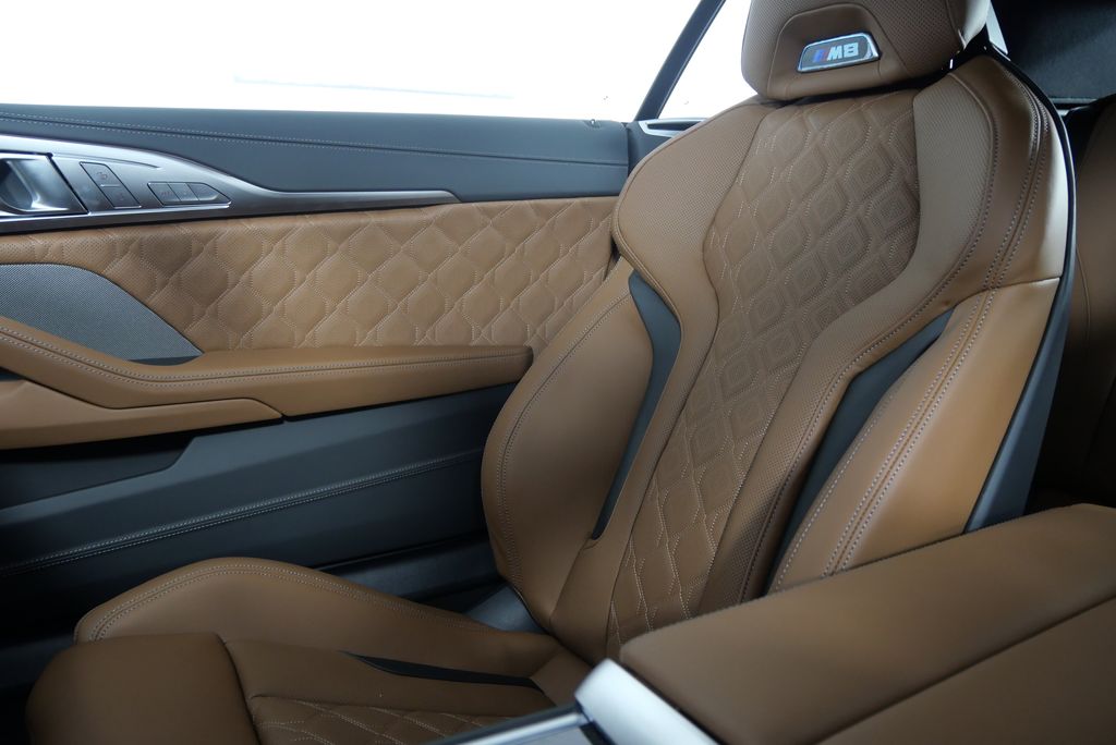 2025 BMW M8 Competition 26