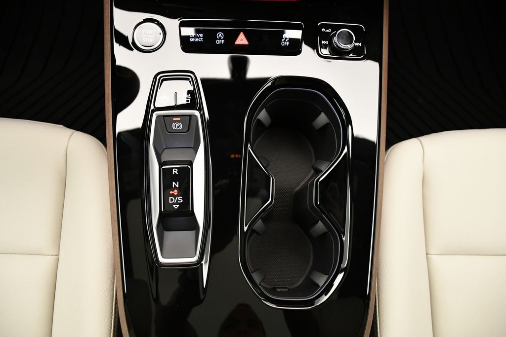Thumbnail: 2025 Audi A5 - 28