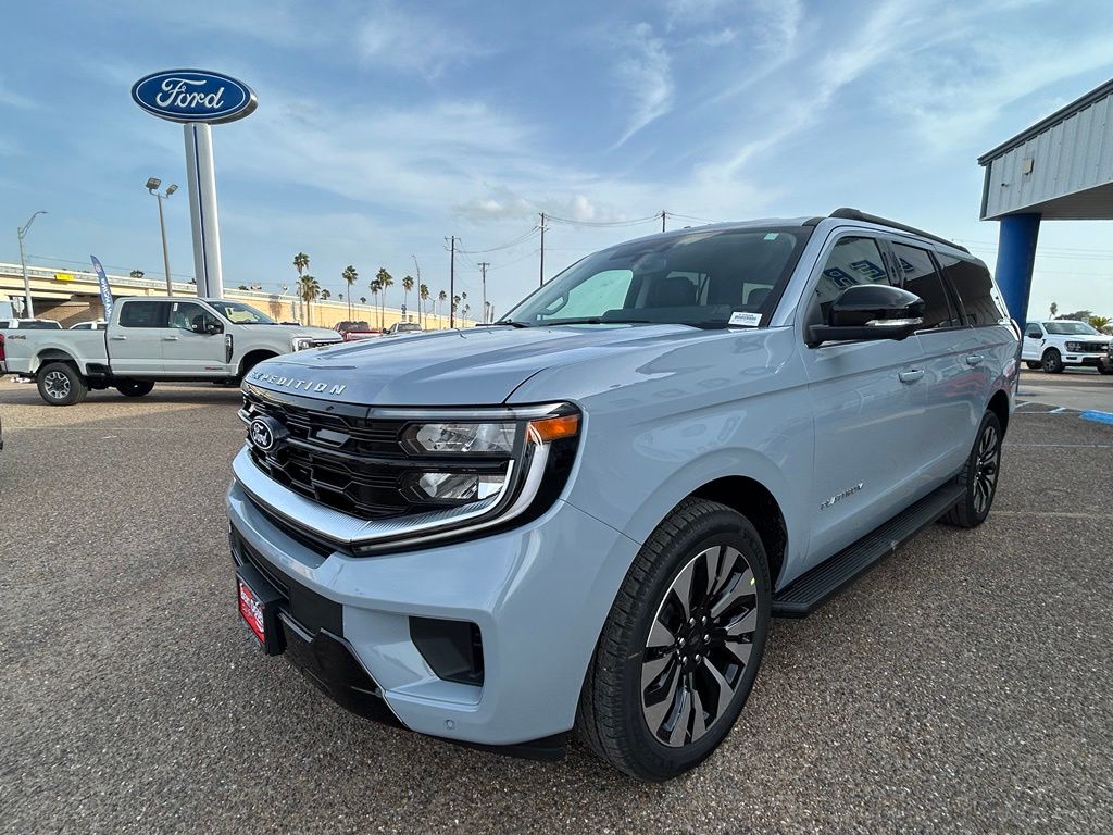New 2027 Gray Ford Platinum image 3
