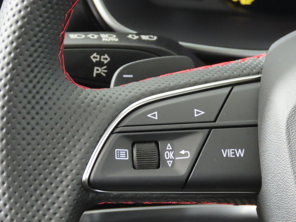 Thumbnail: 2025 Audi Q3 - 16