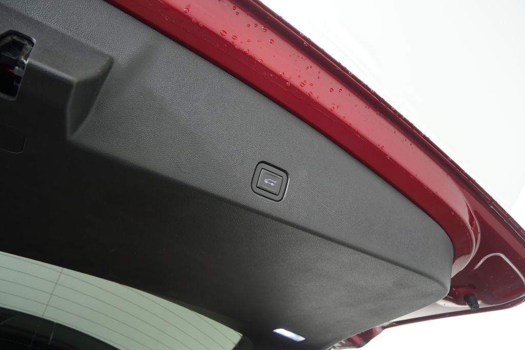 Thumbnail: 2024 Cadillac XT6 - 20