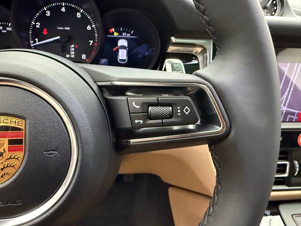 Thumbnail: 2026 Porsche Macan - 14