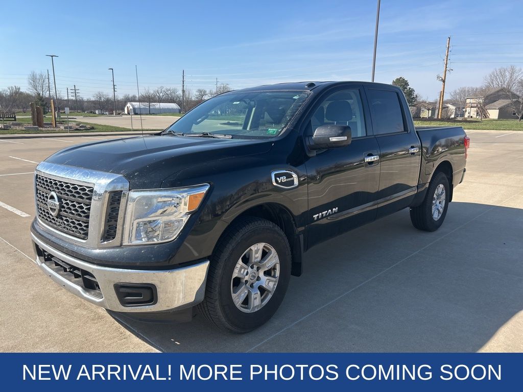 2017 Nissan Titan SV