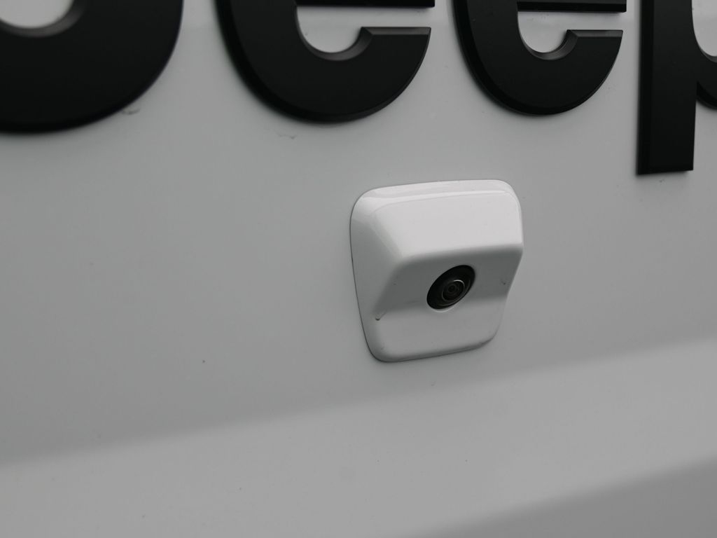 New 2026 bright white clearcoat Jeep Sport S image 30