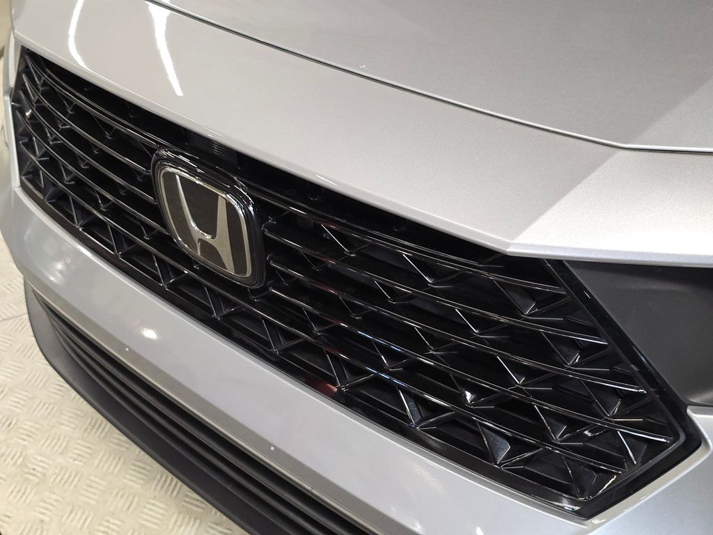 2023 Honda Accord EX photo 9