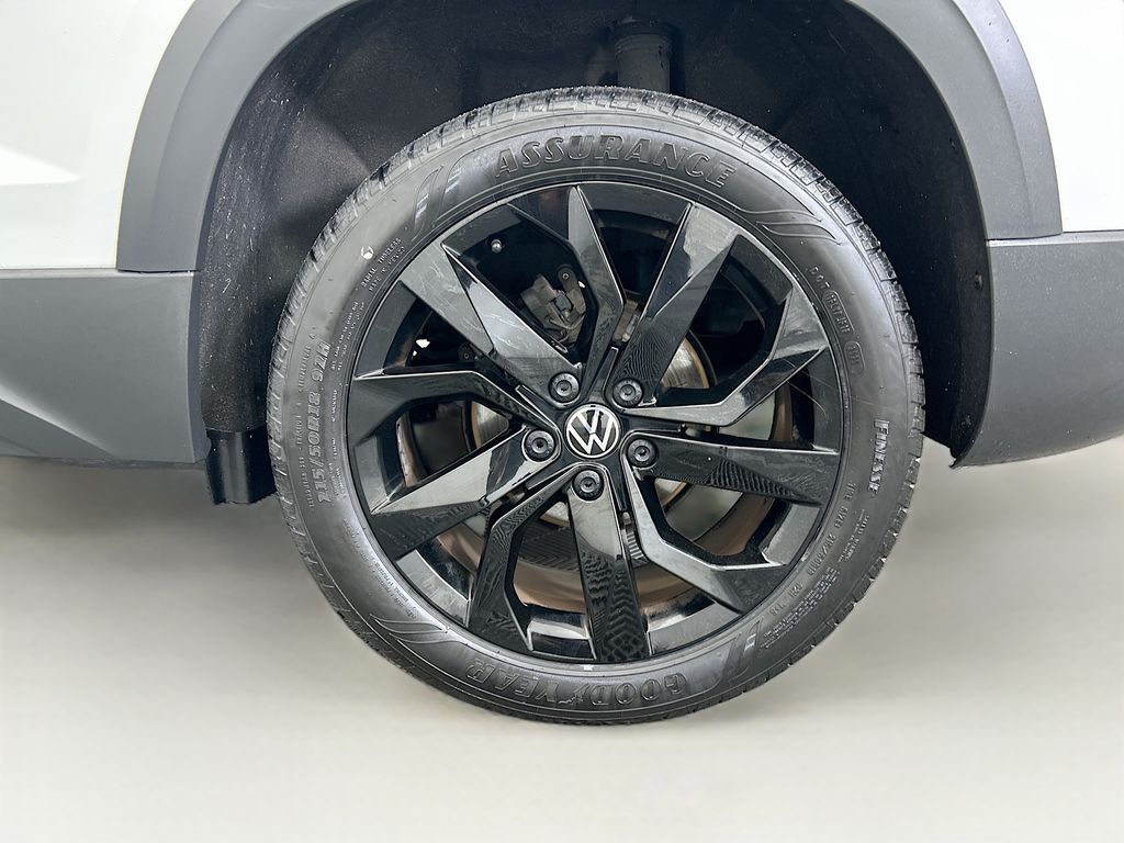 Thumbnail: 2022 Volkswagen Taos - 30