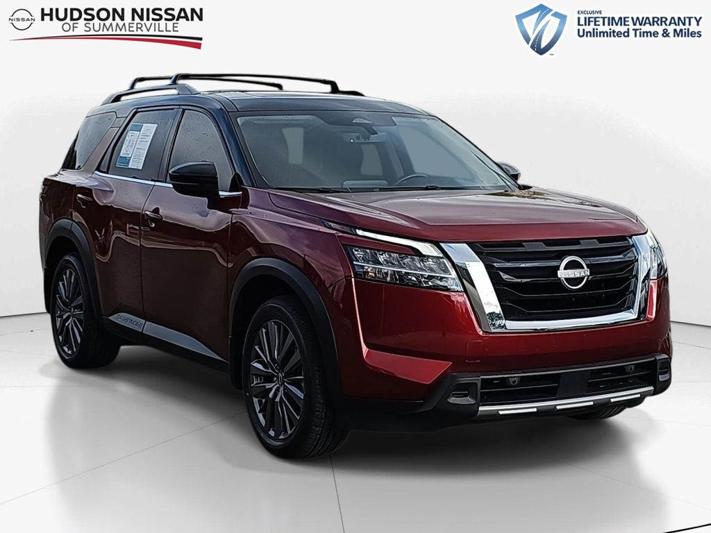 2023 Nissan Pathfinder SL FWD