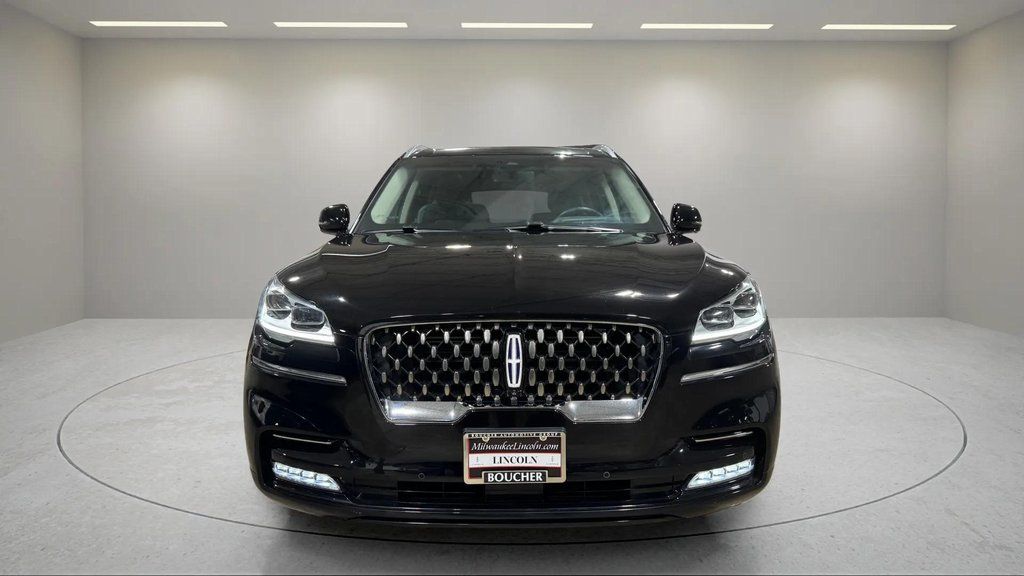 Certified Used 2022 Infinite Black Metallic Clearcoat Lincoln Grand Touring image 18