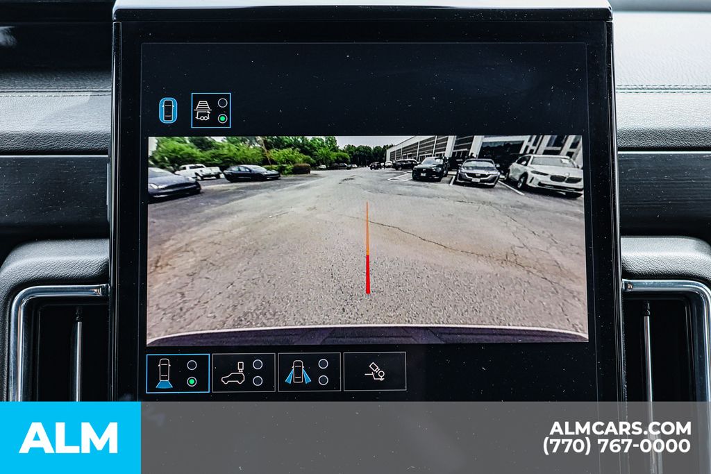Used 2025 White GMC Denali image 39