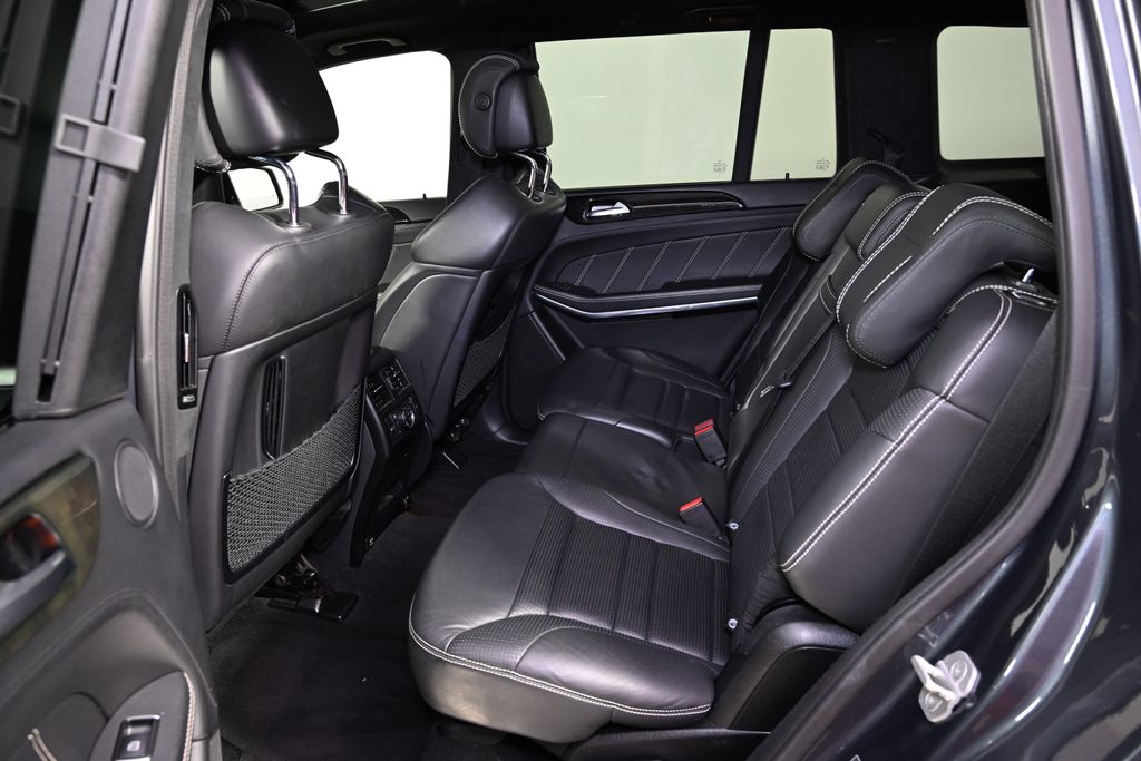 Thumbnail: 2015 Mercedes-Benz GL-Class - 25