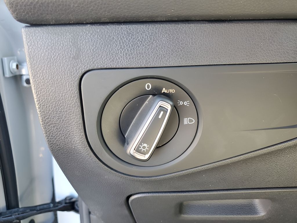 Used Car 2018 Volkswagen Tiguan  2.0t Se For Sale Under $12,000 In Austin, Texas