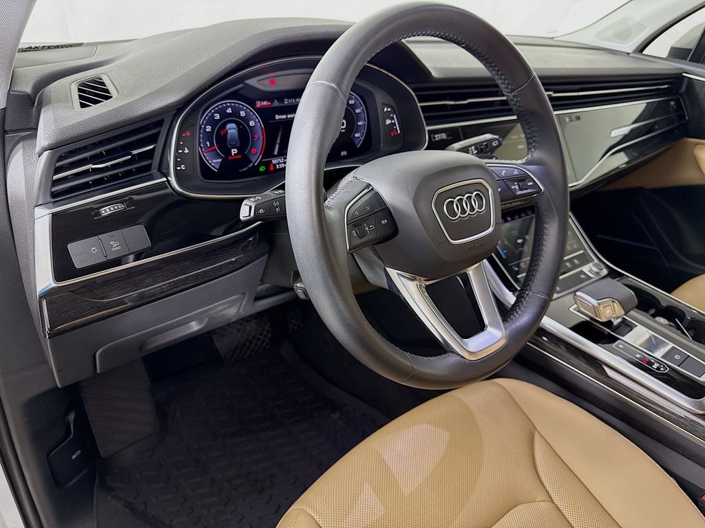 Thumbnail: 2020 Audi Q7 - 9