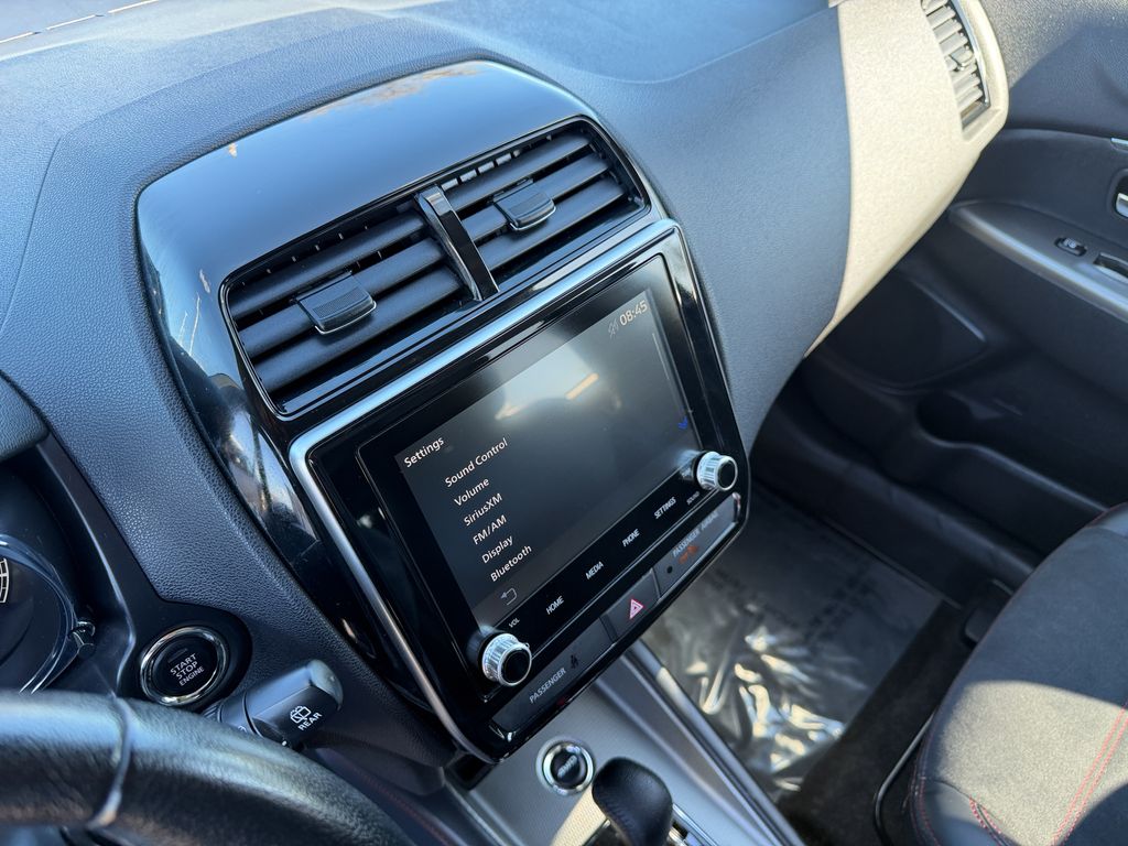 Used 2024  Mitsubishi 2.0 SE image 20