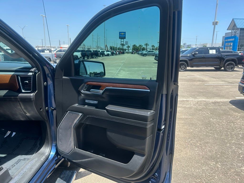 2023 GMC Sierra 1500 Denali - 10