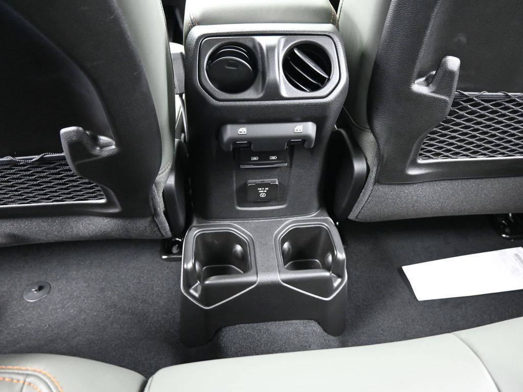 New 2026 Bright White Clearcoat Jeep Mojave image 32