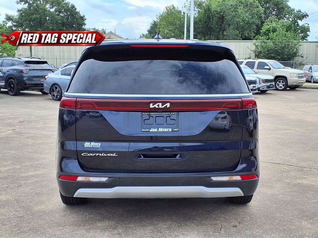 2022 Kia Carnival LXS - 7