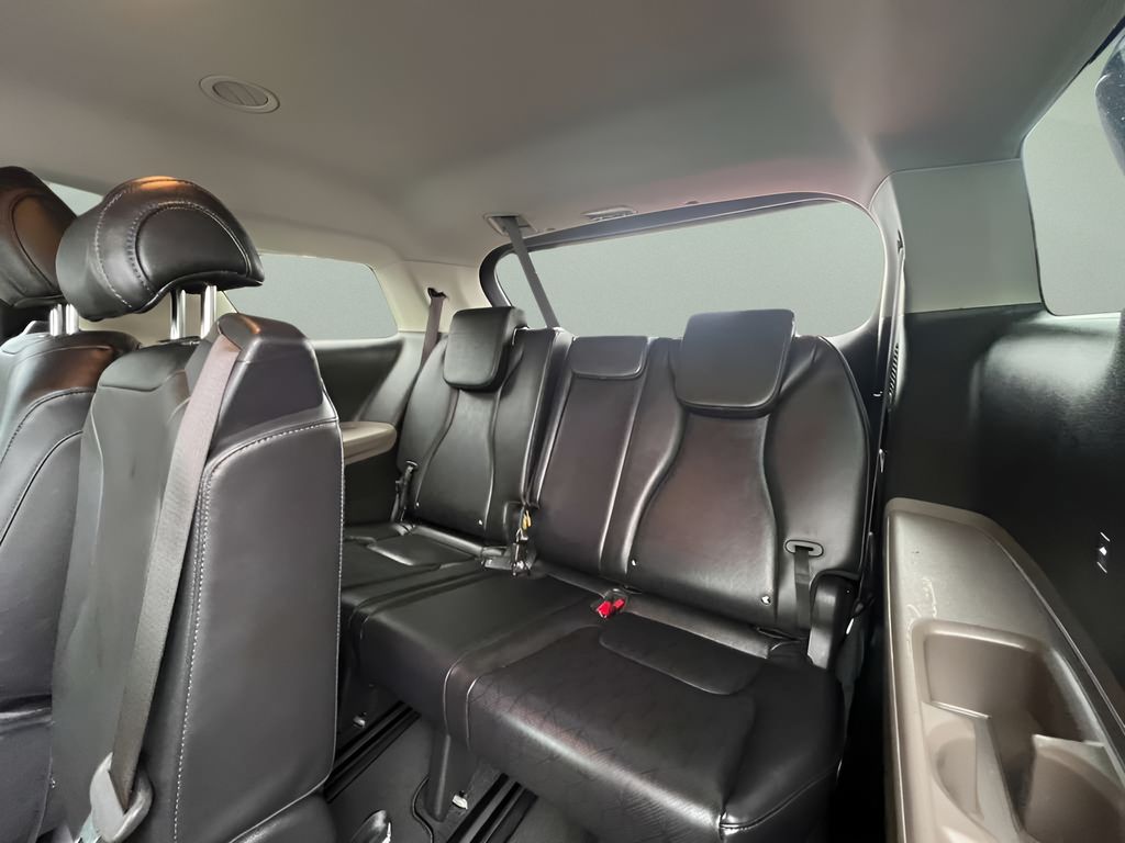 Used 2025 Kia Carnival Van