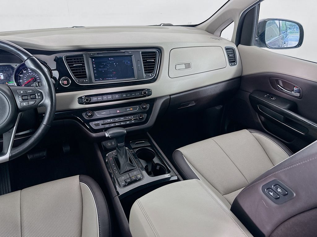 Thumbnail: 2018 Kia Sedona - 24