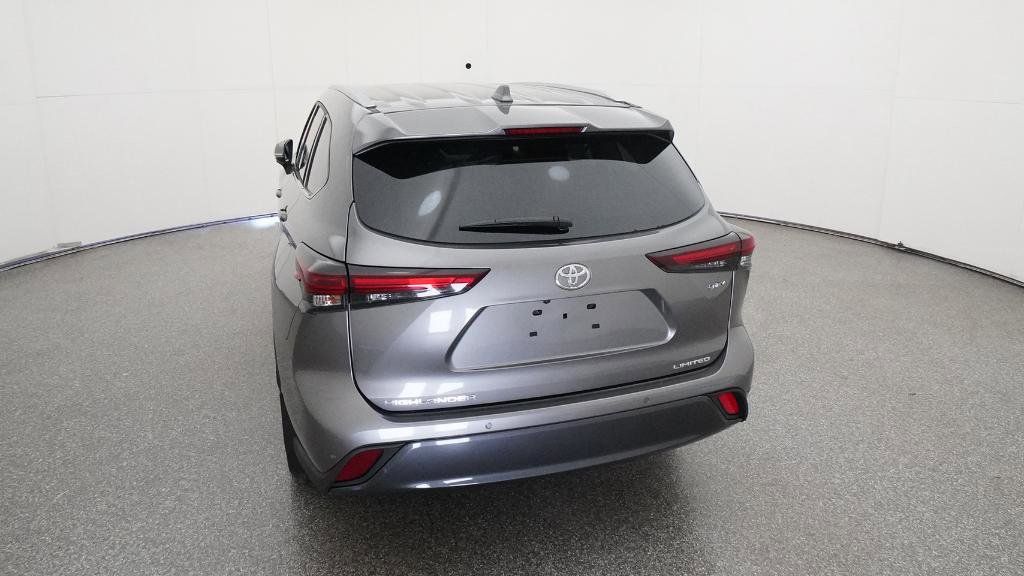 Thumbnail: 2025 Toyota Highlander - 10