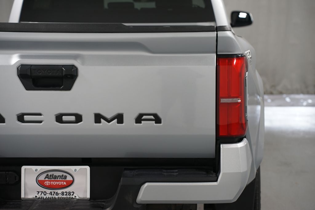 Thumbnail: 2024 Toyota Tacoma - 10