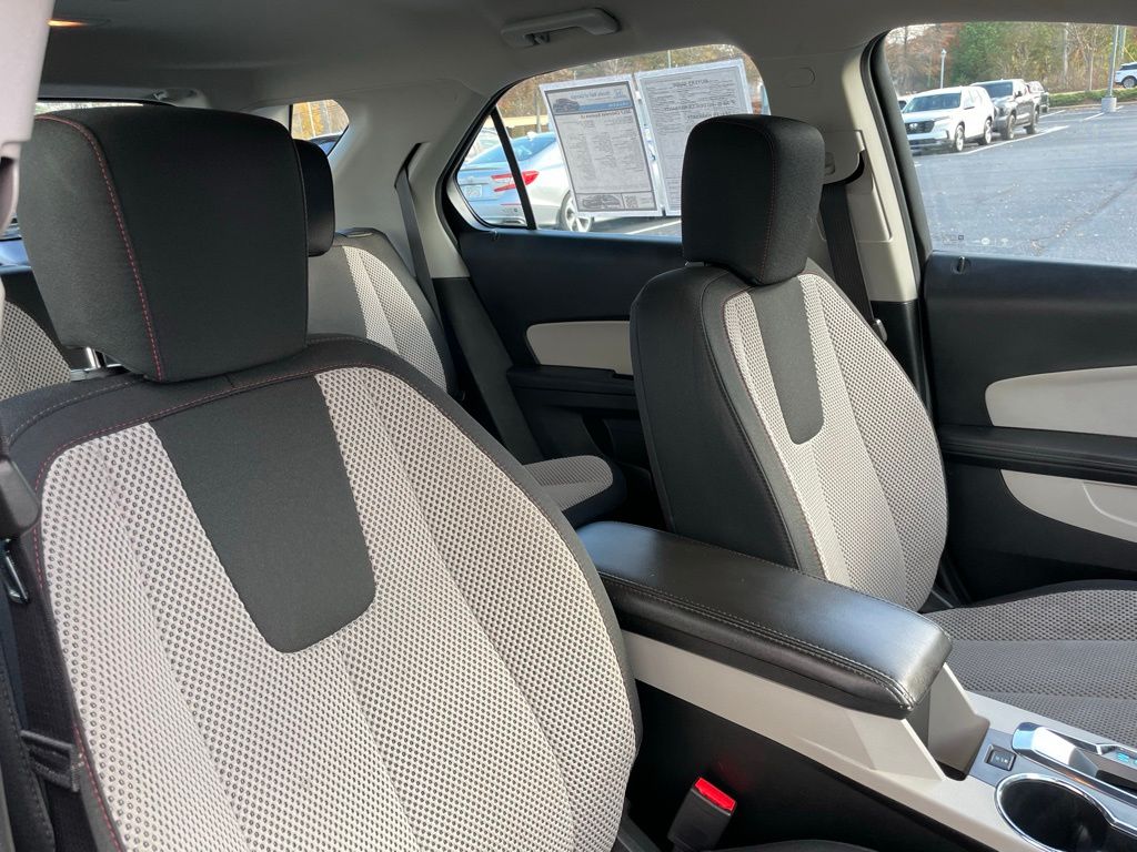 Thumbnail: 2017 Chevrolet Equinox - 30