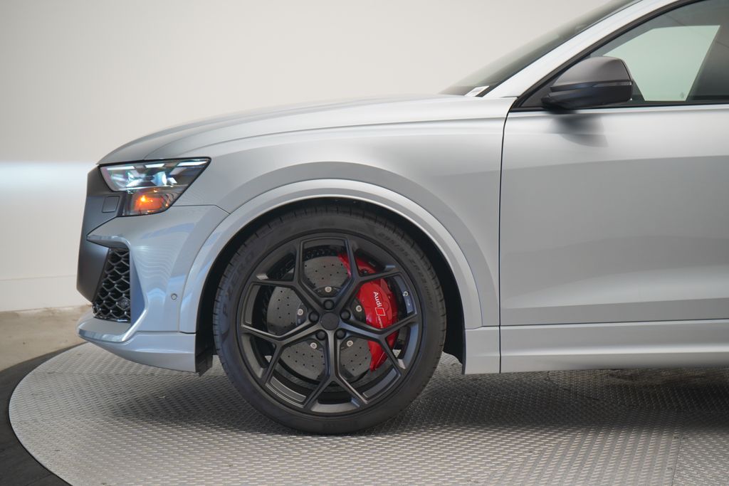 Thumbnail: 2026 Audi RS Q8 - 2