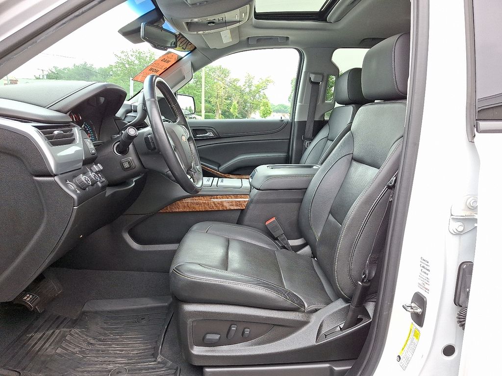 Thumbnail: 2019 Chevrolet Tahoe - 15
