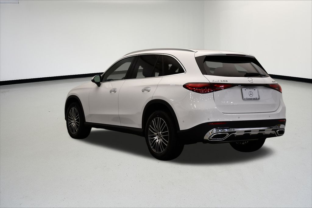 Thumbnail: 2025 Mercedes-Benz GLC - 3